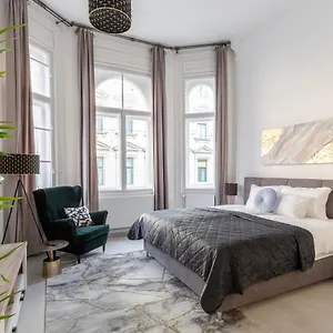  Apartamento Lh Gallery