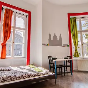  Albergue Pal's Mini